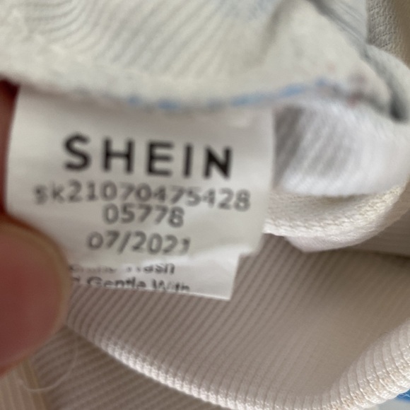 Shein 3/4 sleeve top 160 size medium? - Picture 6 of 8